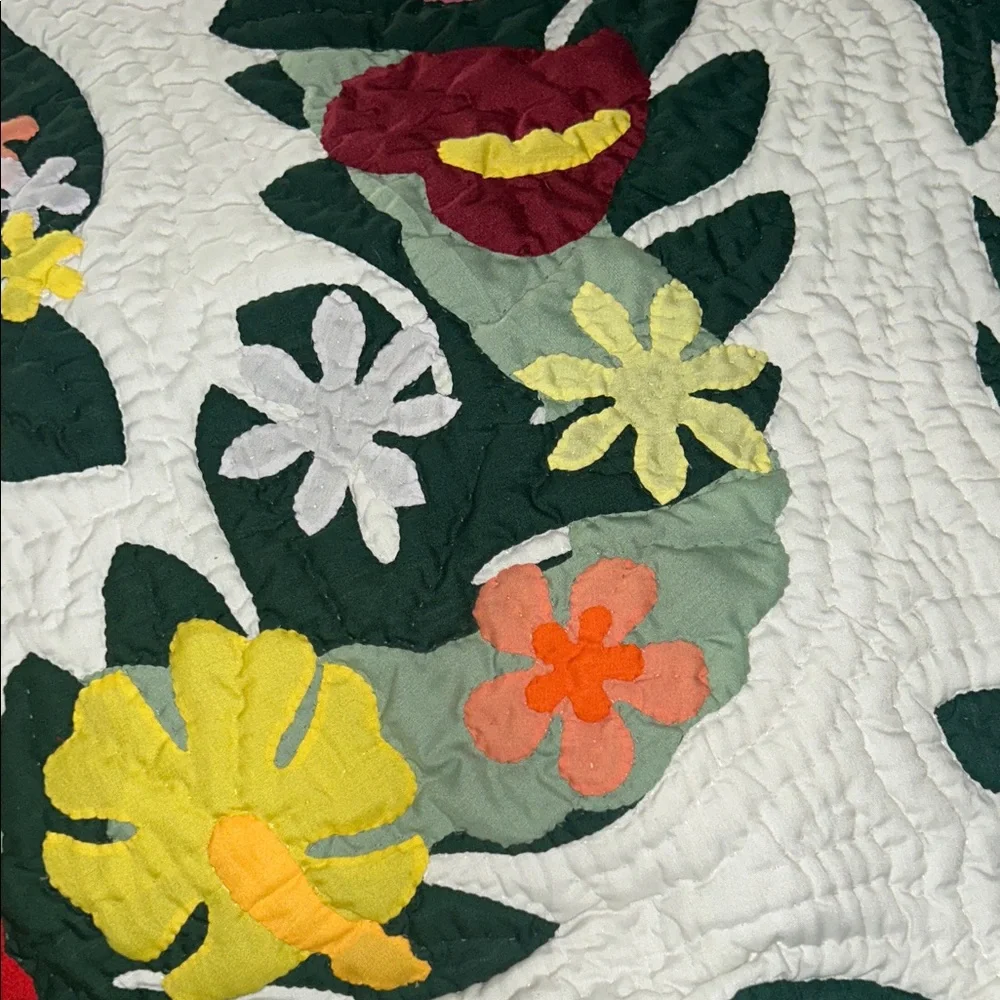 Floral green Hawaiian Quilt